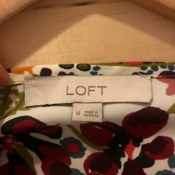 Floral Print Blouse (Loft, Size M) - Picture 7 of 7